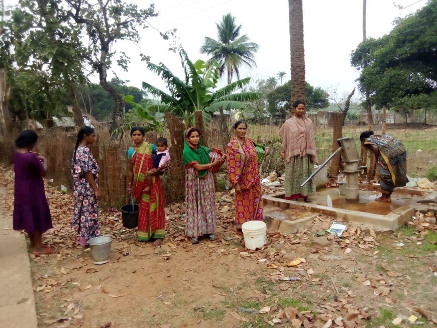 ଗ୍ରୀଷ୍ମପ୍ରବାହ ବଢିବା ସାଙ୍ଗକୁ ବଢୁଛି ଜଳକଷ୍ଟ ଶାଶିପଦର ରାଜେନିପ୍ଡିଆ ଗ୍ରାମବାସୀଙ୍କ  ବାରମ୍ବାର ଅଭିଯୋଗ ପରେବି ଶୁଣୁନି ପ୍ରଶାସନ ।