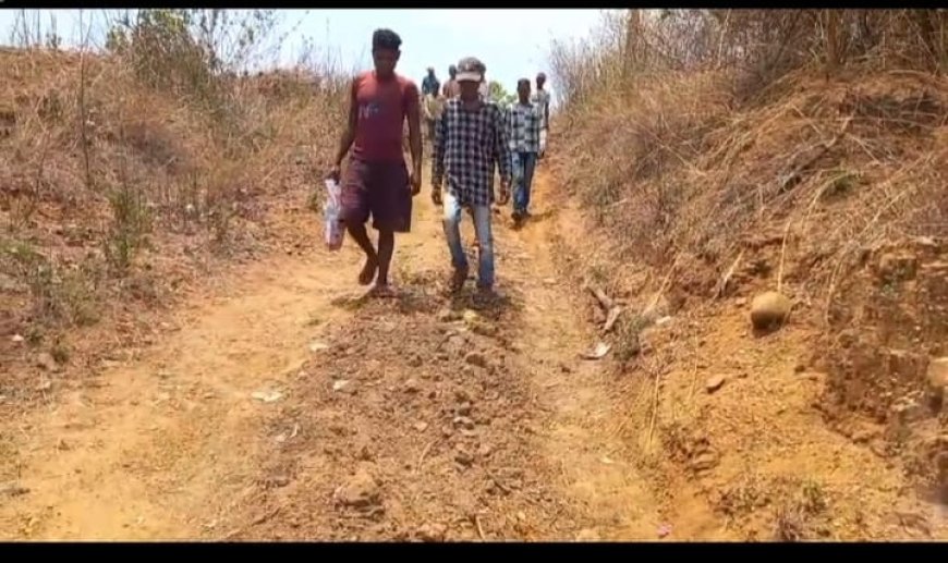 କୁଟେନ ପଦର ଗ୍ରାମରେ ବିକାଶ ବାଟବଣା।