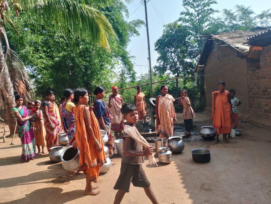 ପାଣି ପାଇଁ ଡହଳ ବିକଳ, ଭୋର ସକାଳୁ ଧାଡ଼ିରେ ଠିଆ ହେବାକୁ ପଡୁଛି ମହିଳାଙ୍କୁ।