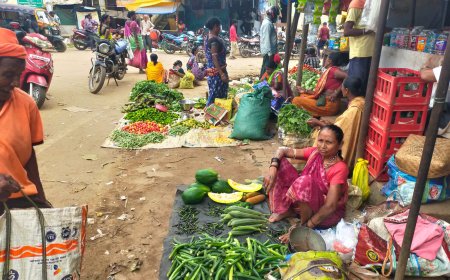 କନ୍ଦାଉଛି ଲୋକଙ୍କୁ ଆକାଶ ଛୁଆଁ ପରିବା ଦର।