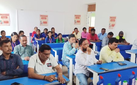 ଗାନ୍ଧୀ ଜୟନ୍ତୀରେ କଳାହାଣ୍ଡିରେ ରେକିଟ୍ ଓ ଅମର ଜ୍ୟୋତି ଫାଉଣ୍ଡେସନ୍‍ ପକ୍ଷରୁ ସ୍କୁଲ୍  ହାଇଜିନ୍‍ ଶିକ୍ଷା କାର୍ଯ୍ୟକ୍ରମ ର ଶୁଭାରମ୍ଭ l ଗାନ୍ଧୀଜୟନ୍ତୀ ଅବସରରେ  ଡେଟଲ୍ ସ୍କୁଲ୍ ସ୍ୱଚ୍ଛ ଶିକ୍ଷା କାର୍ଯ୍ୟକ୍ରମ ଜିଲ୍ଲା ସରକାରୀ ବାଳିକା ଉଚ୍ଚ ବିଦ୍ୟାଳୟ, ଭବାନୀପାଟନା ଠାରେ ଅନୁଷ୍ଠିତ ହୋଇଯାଇଛି l