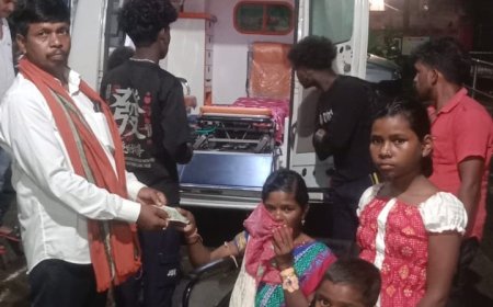 ନୁଆଁପଦର ମଣ୍ଡଳ ବିଜେପି ସଭାପତିଙ୍କ ଵଦାନ୍ୟତା । କର୍କଟ ରୋଗୀଙ୍କୁ ସାହାଯ୍ୟର ହାତ ବଢ଼େଇ ଚର୍ଚ୍ଚାରେ ବିଜେପି ମଣ୍ଡଳ ସଭାପତି ।