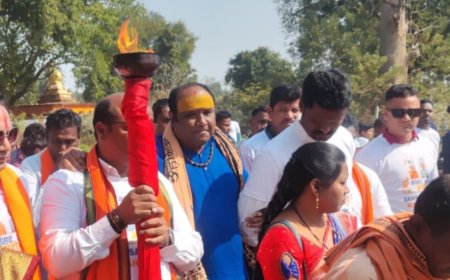 ସାଂସଦ ଖେଳ ମହୋତ୍ସବ ପାଇଁ ଡାବୁଗାଁ ରେ ମୋଶାଲ୍ ଶୋଭାଯାତ୍ରା।