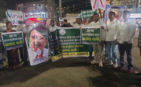 ଏସସିବି ଅଗ୍ନିକାଣ୍ଡ ପ୍ରତିବାଦ: ଯୁବ ବିଜେଡିଙ୍କ ବିକ୍ଷୋଭ, ନ୍ୟାୟ ଦାବି
