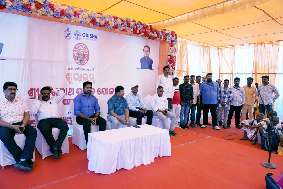 ଶ୍ରୀ ଜଗନ୍ନାଥ ଦର୍ଶନ ଯୋଜନାରେ ୩୭୫ ତୀର୍ଥଯାତ୍ରୀ ୧୧ଟି ଏସି ବସ୍‌ରେ ପୁରୀ ଅଭିମୁଖେ ଯାତ୍ରା